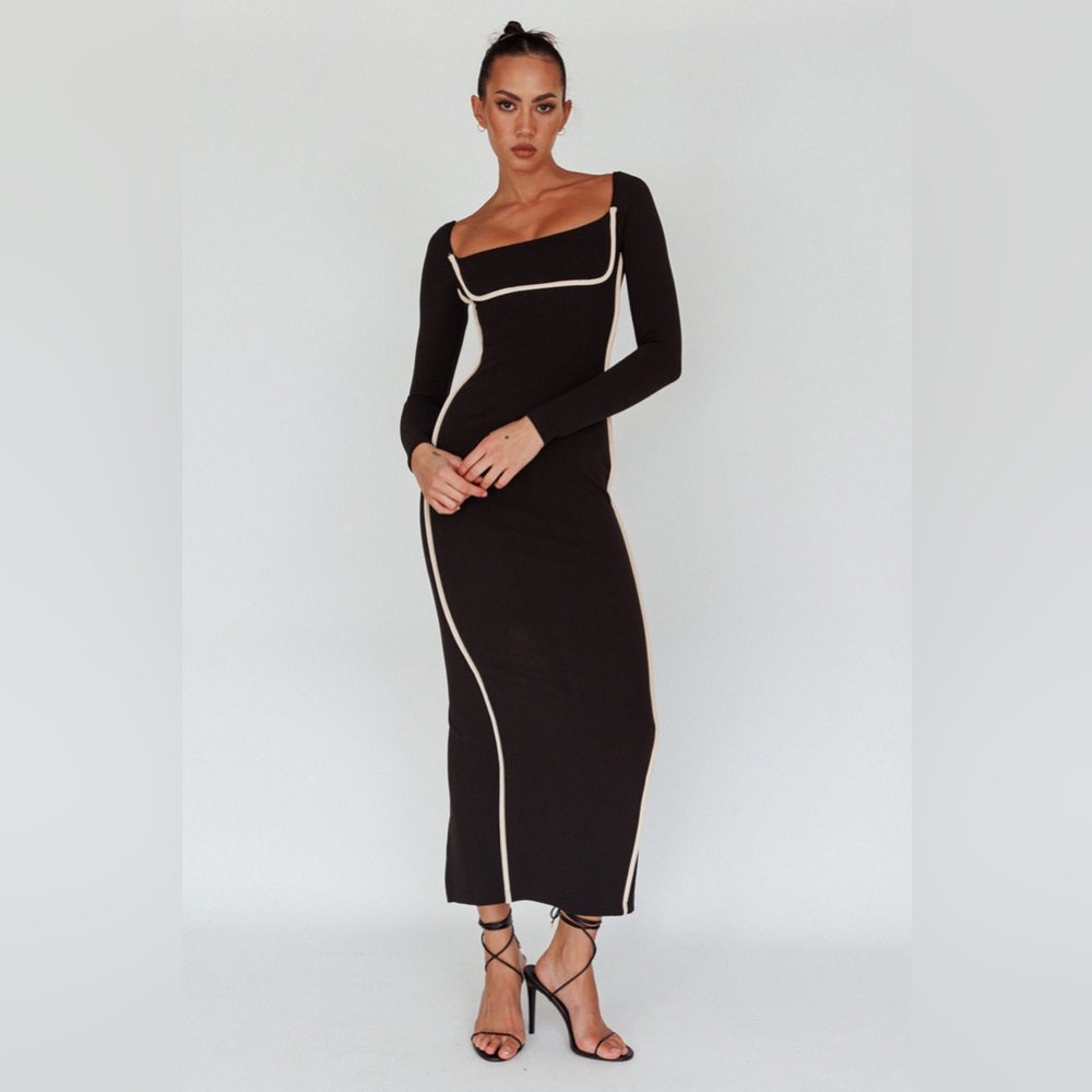Sunny Coast Long Sleeve Piping Maxi Dress Black